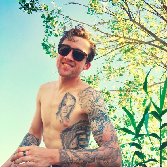 Meet your Posher, Nick - Picture 1 of 1